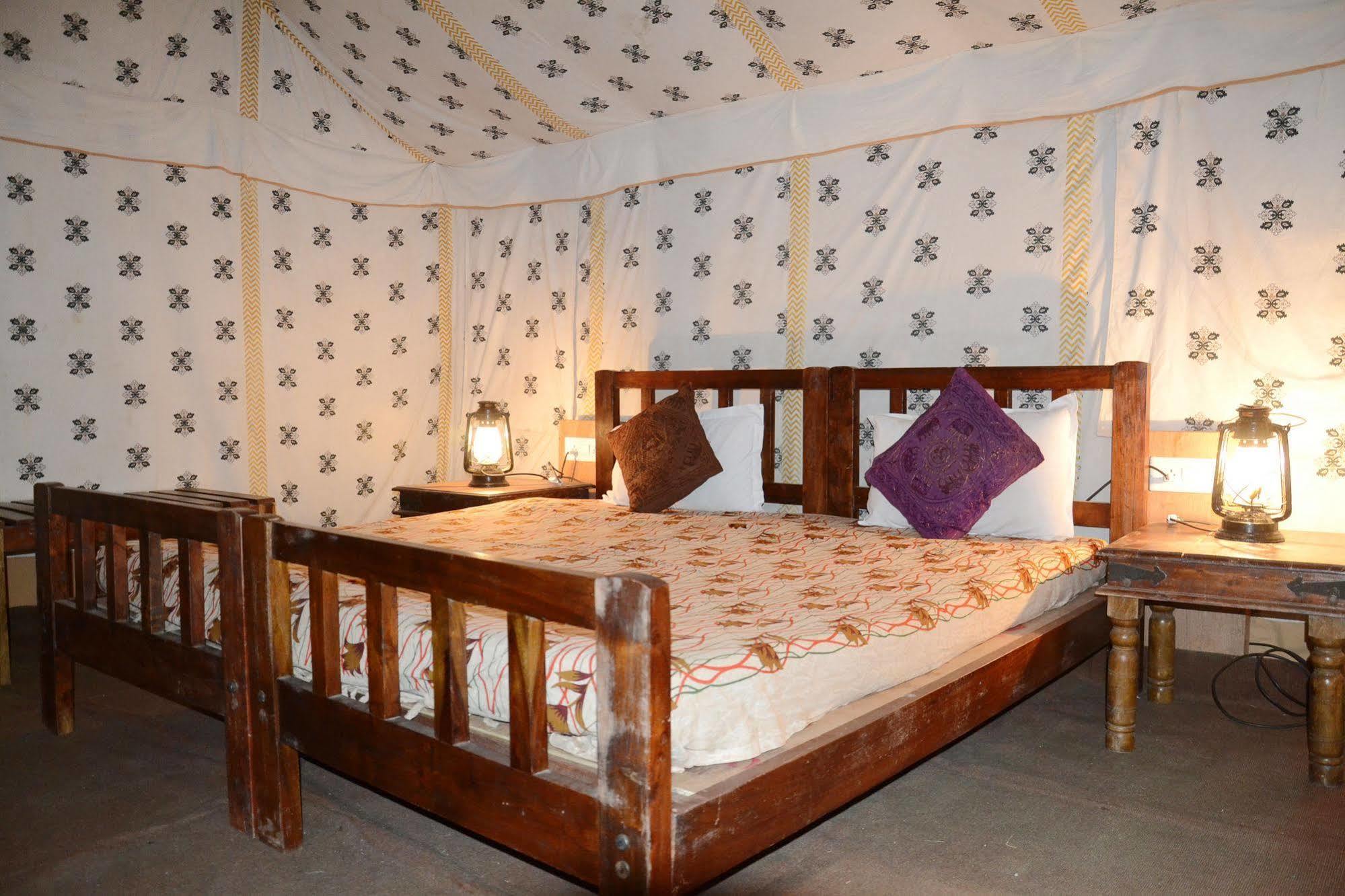 Pushkar Adventure Desert Camp ภายนอก รูปภาพ